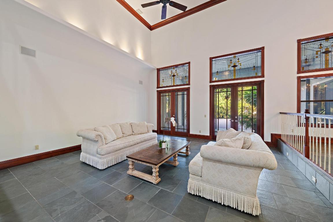 18907 SE Loxahatchee Riv Jupiter, FL 33458