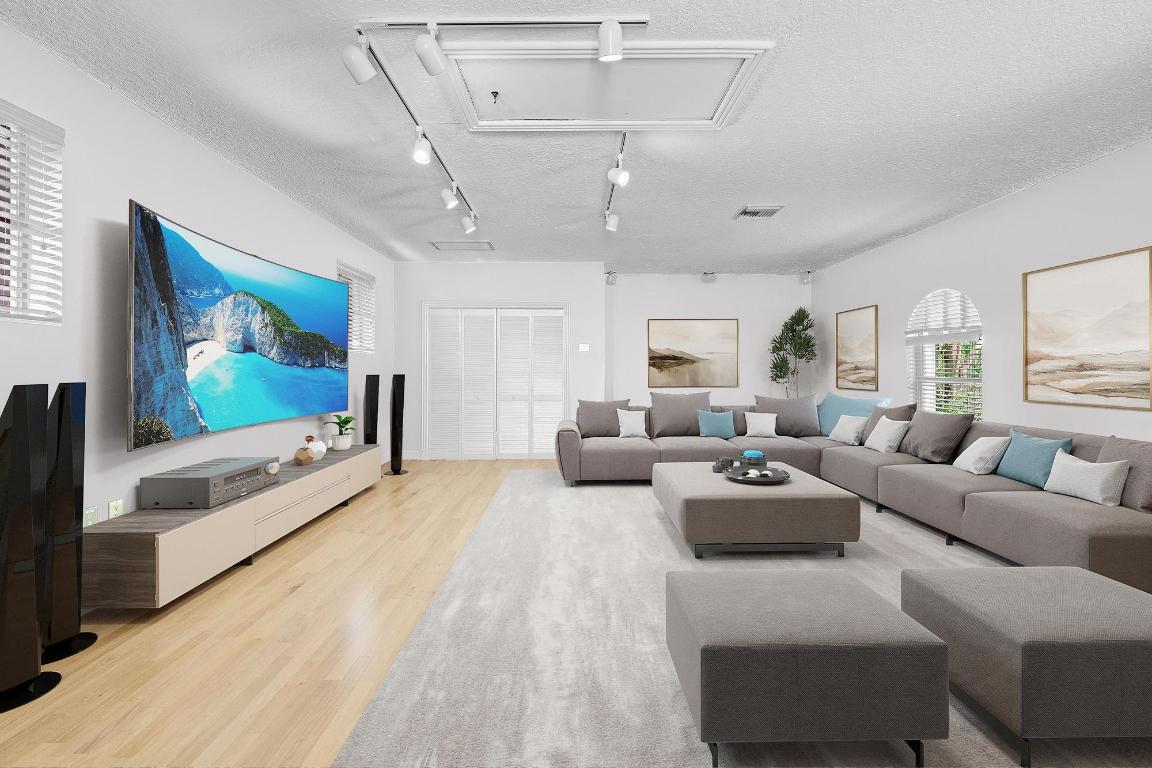 18907 SE Loxahatchee Riv Jupiter, FL 33458