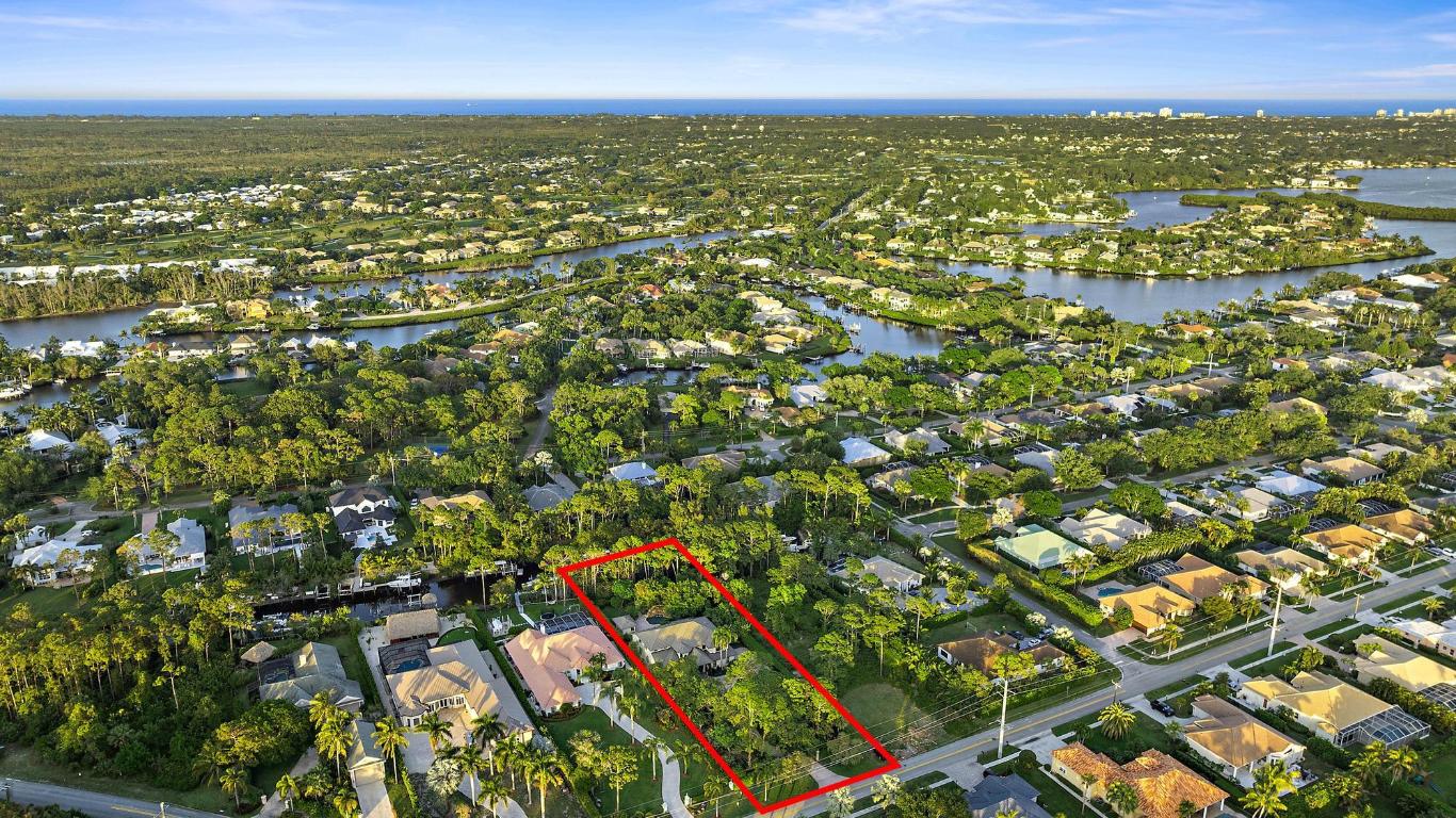 18907 SE Loxahatchee Riv Jupiter, FL 33458