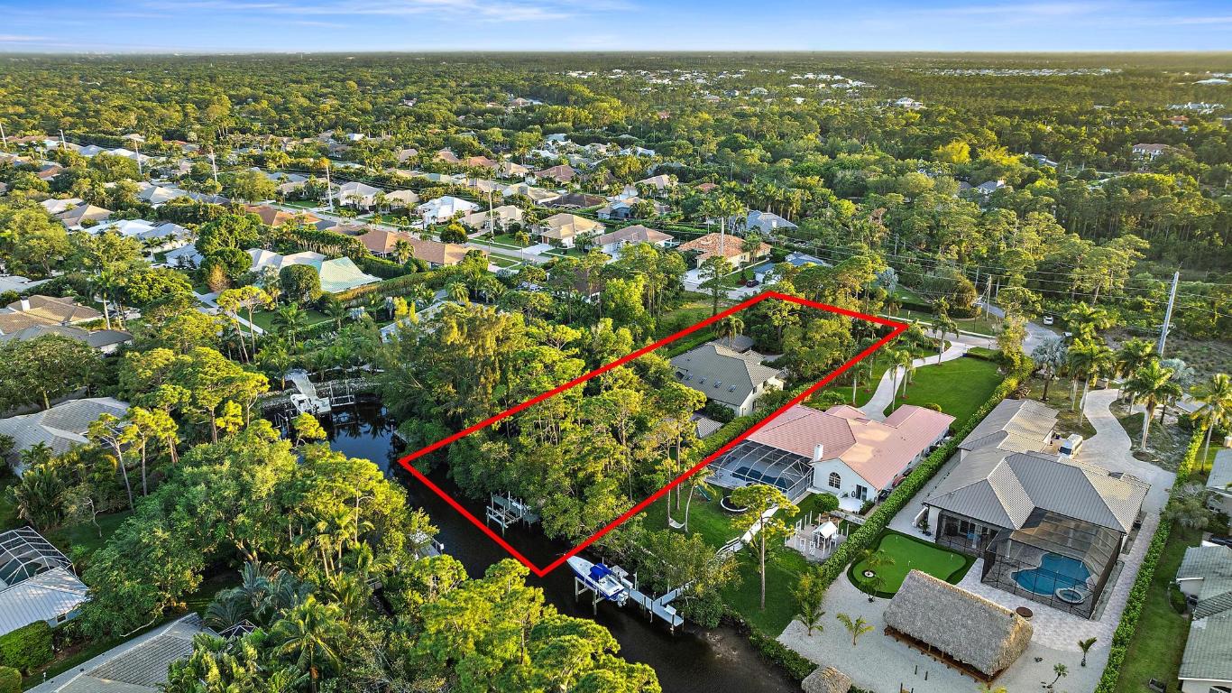 18907 SE Loxahatchee Riv Jupiter, FL 33458