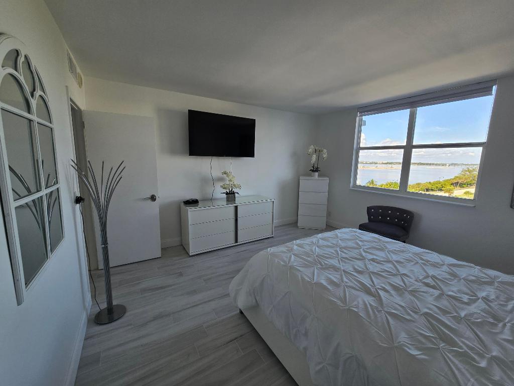 3450 S Ocean #6230 Palm Beach, FL 33480