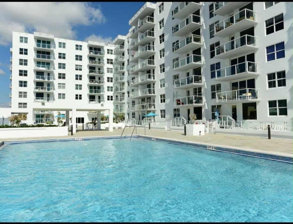 3450 S Ocean #6230 Palm Beach, FL 33480