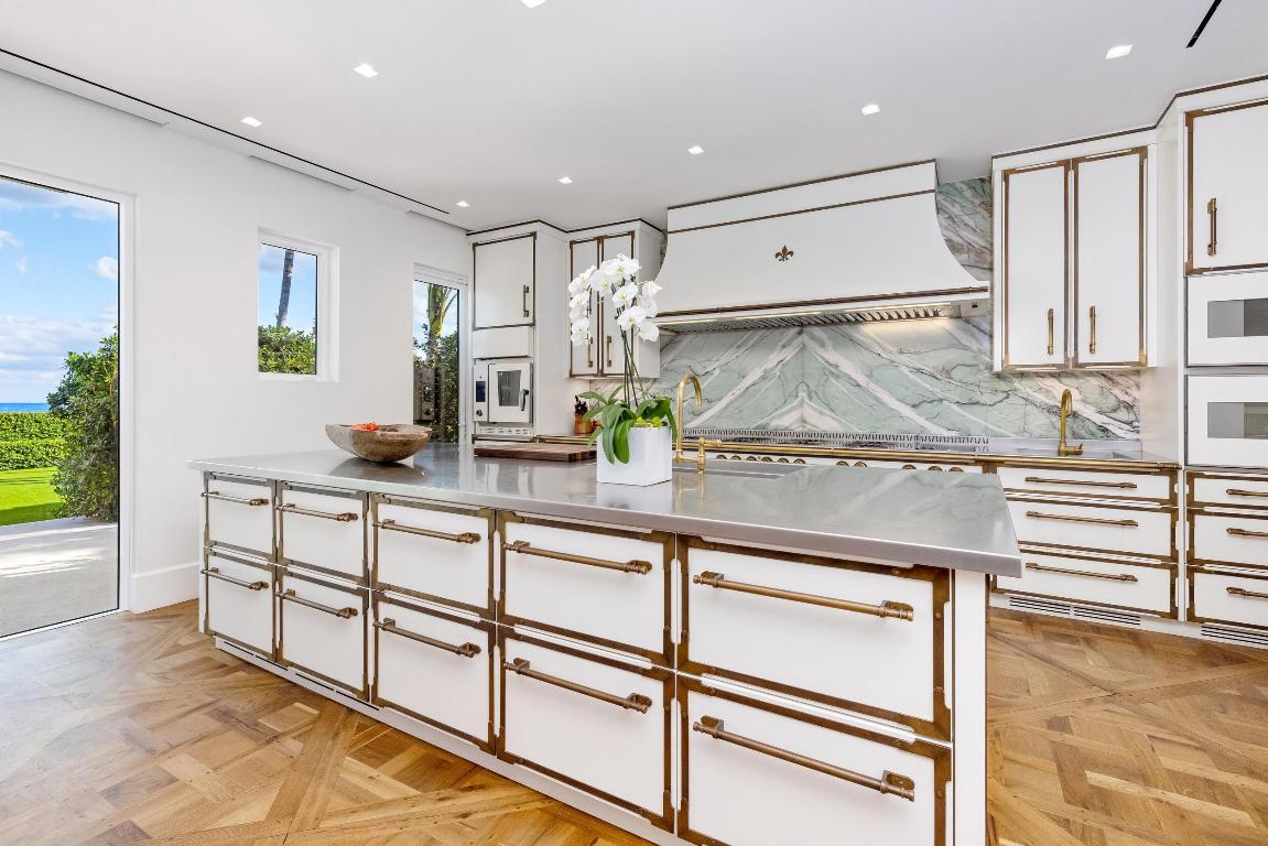 680 S Ocean Palm Beach, FL 33480