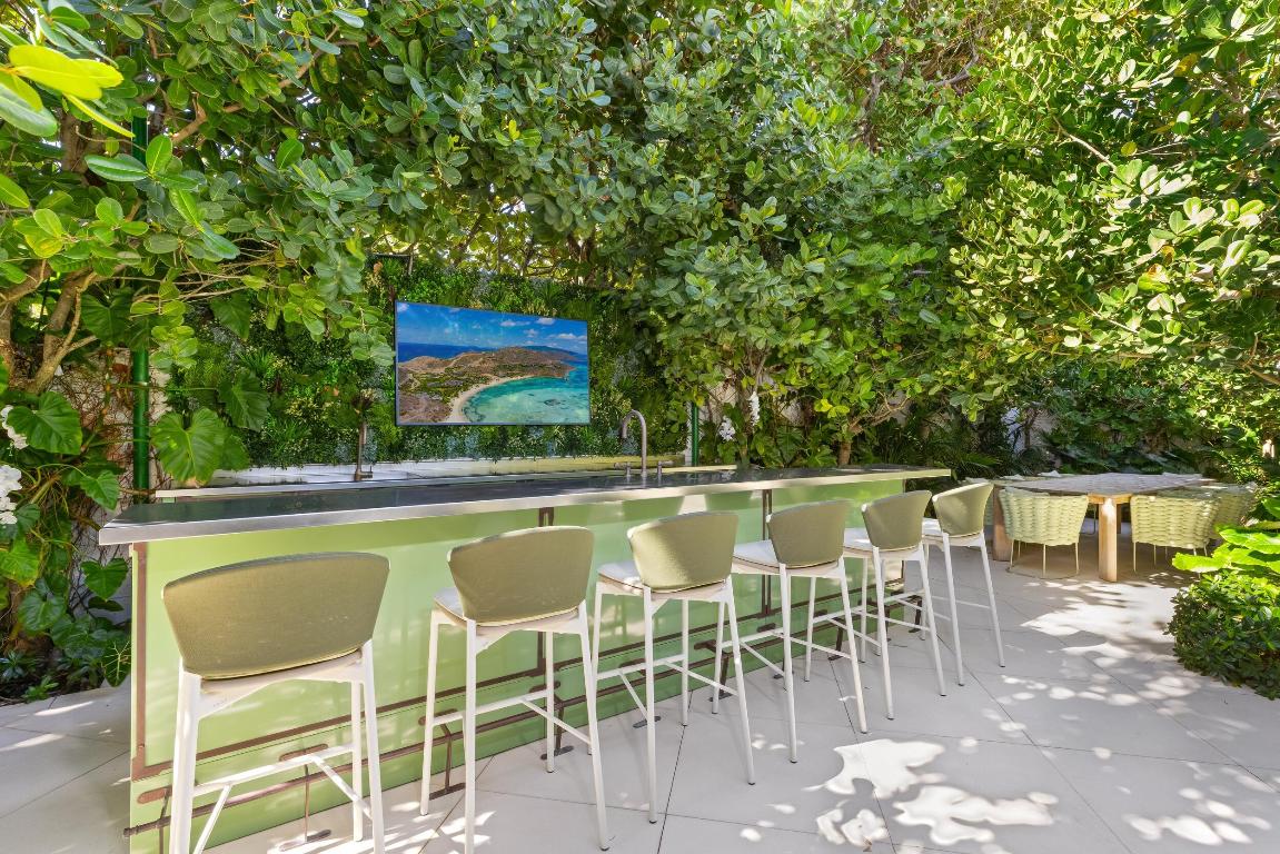 680 S Ocean Palm Beach, FL 33480