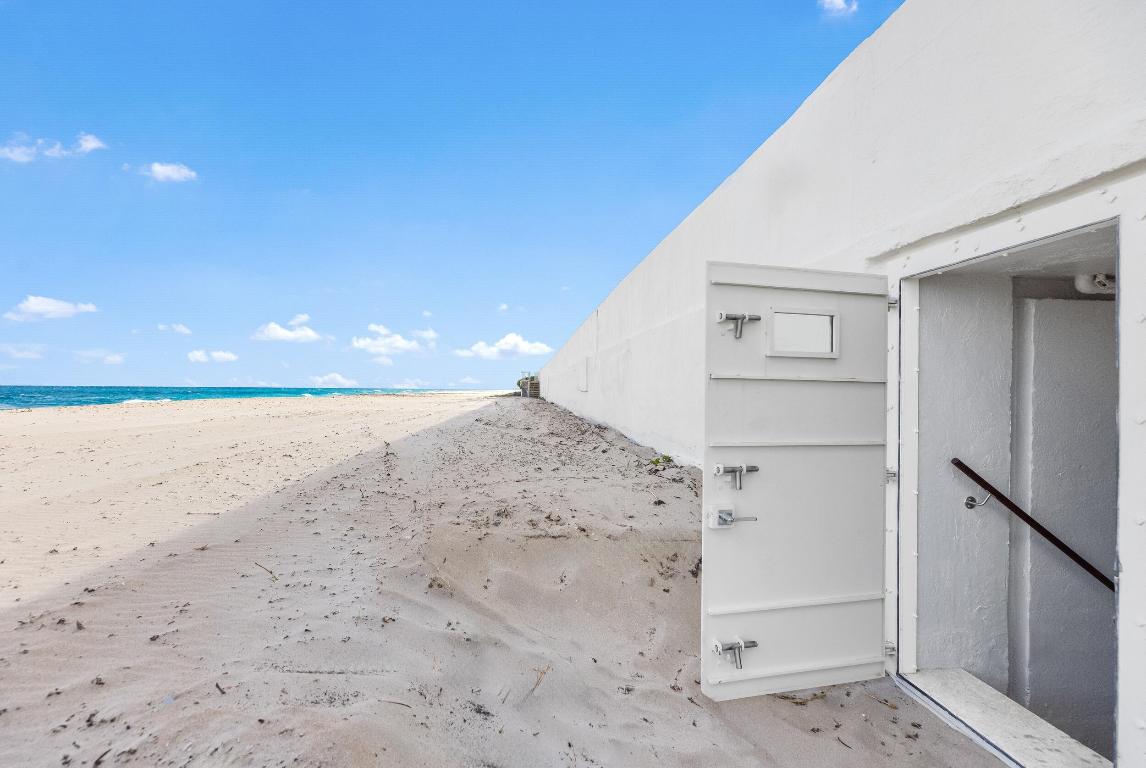 680 S Ocean Palm Beach, FL 33480