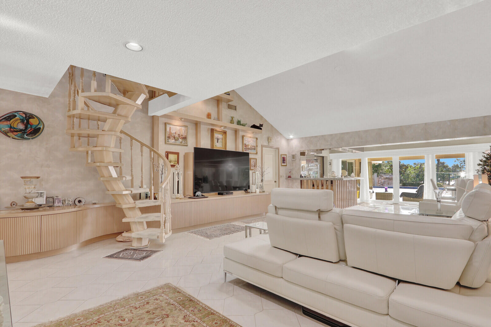 352 River Edge Jupiter, FL 33477