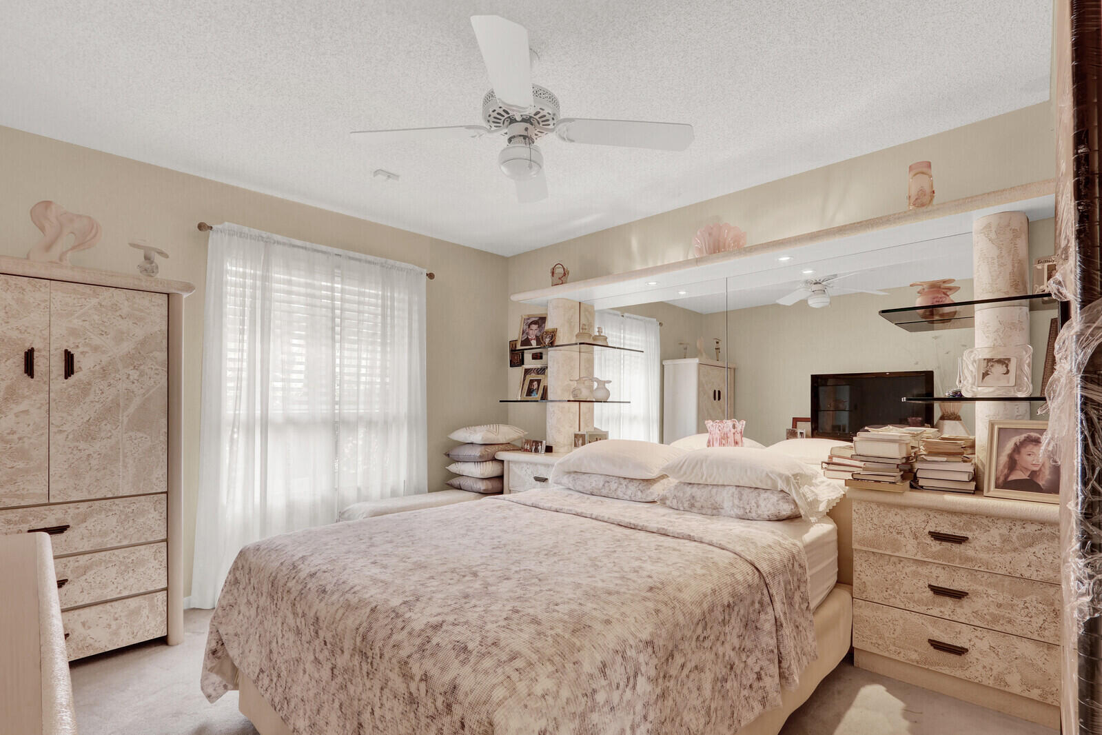 352 River Edge Jupiter, FL 33477