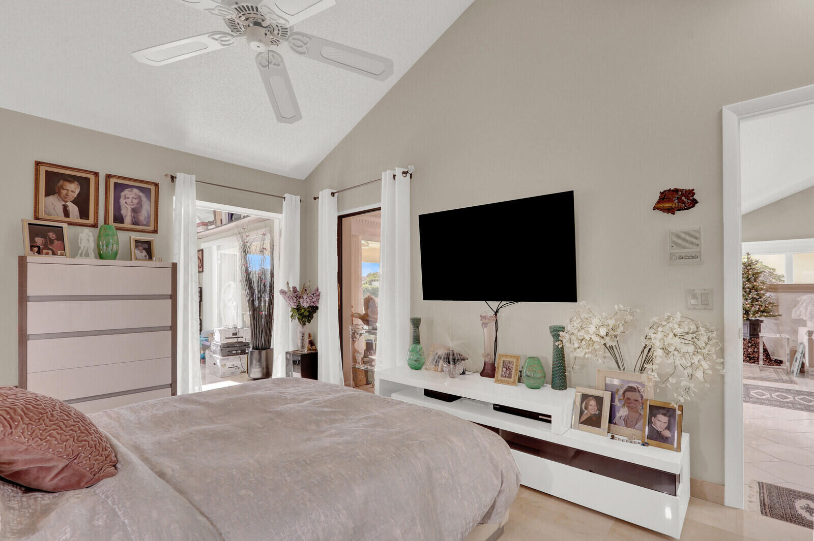 352 River Edge Jupiter, FL 33477