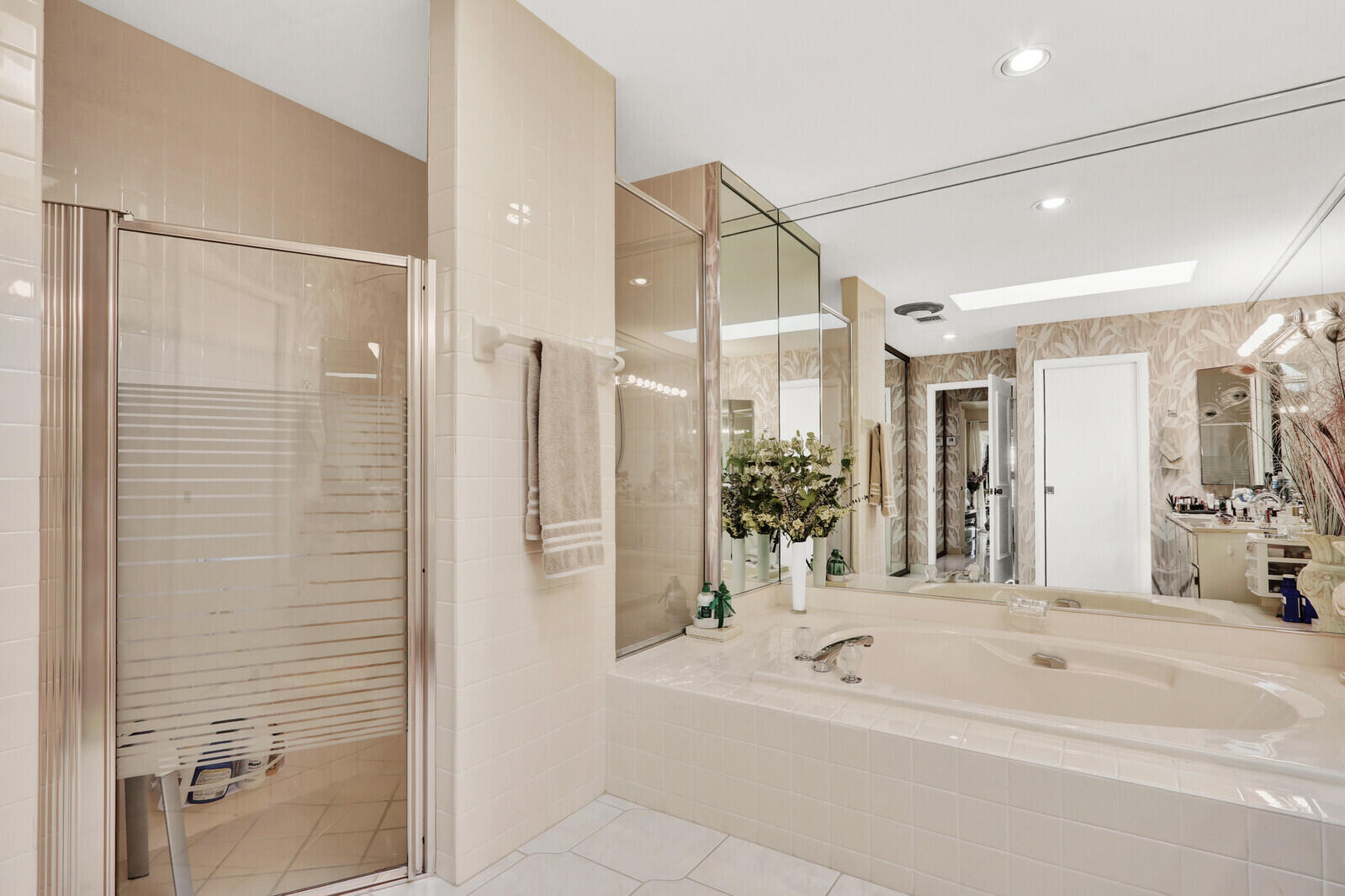 352 River Edge Jupiter, FL 33477