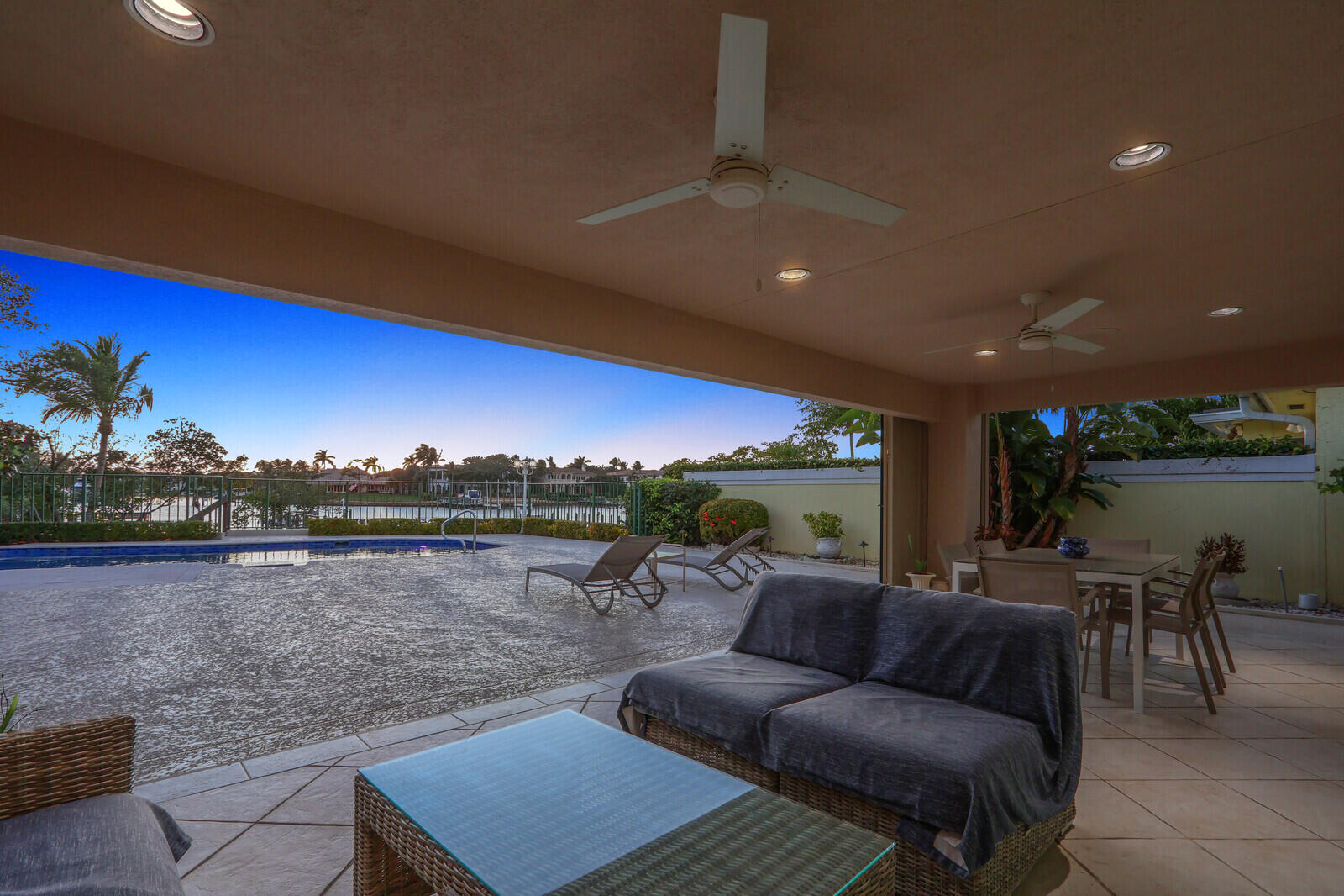 352 River Edge Jupiter, FL 33477