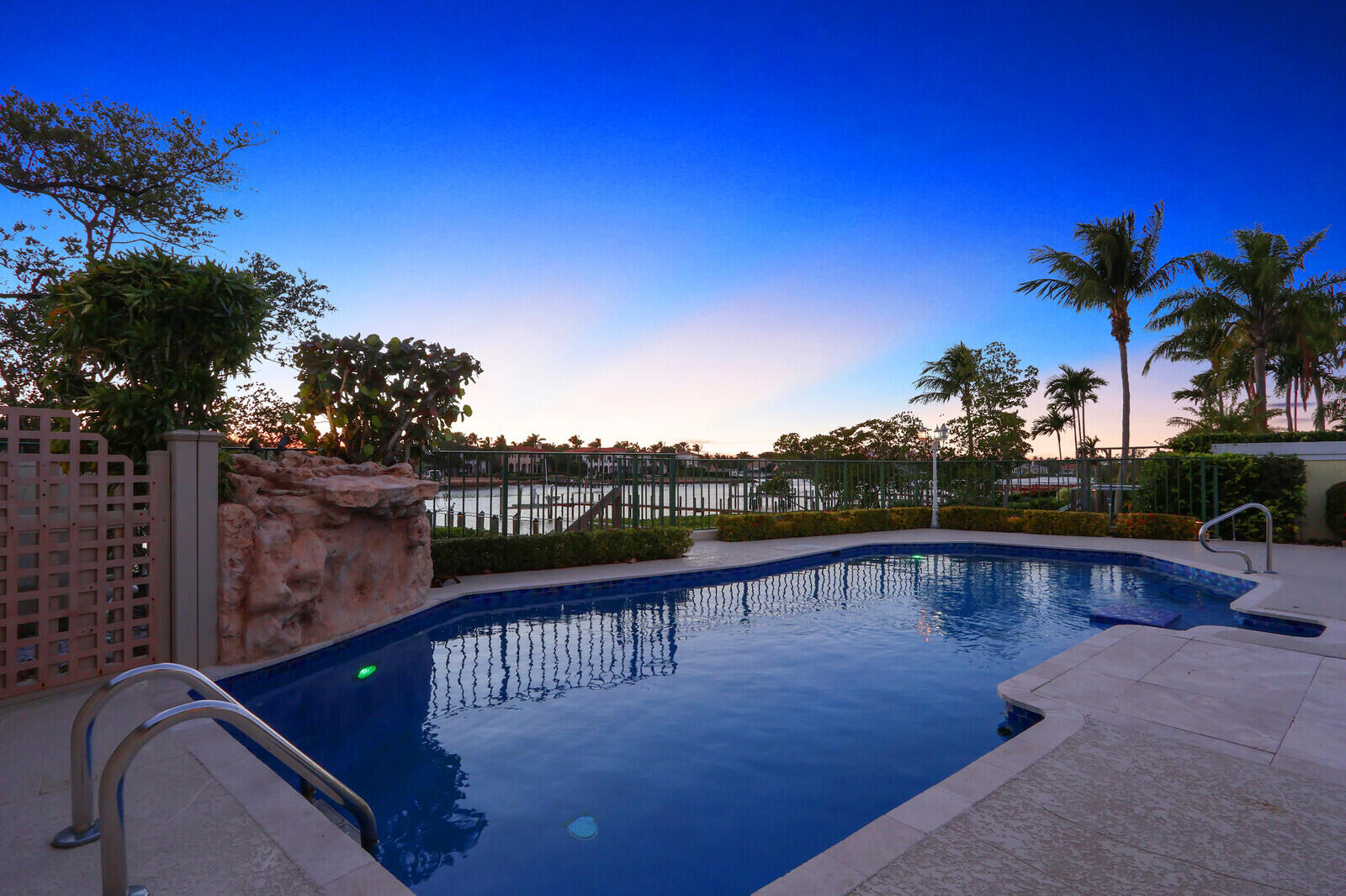 352 River Edge Jupiter, FL 33477