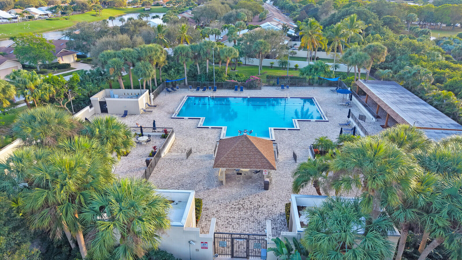 352 River Edge Jupiter, FL 33477