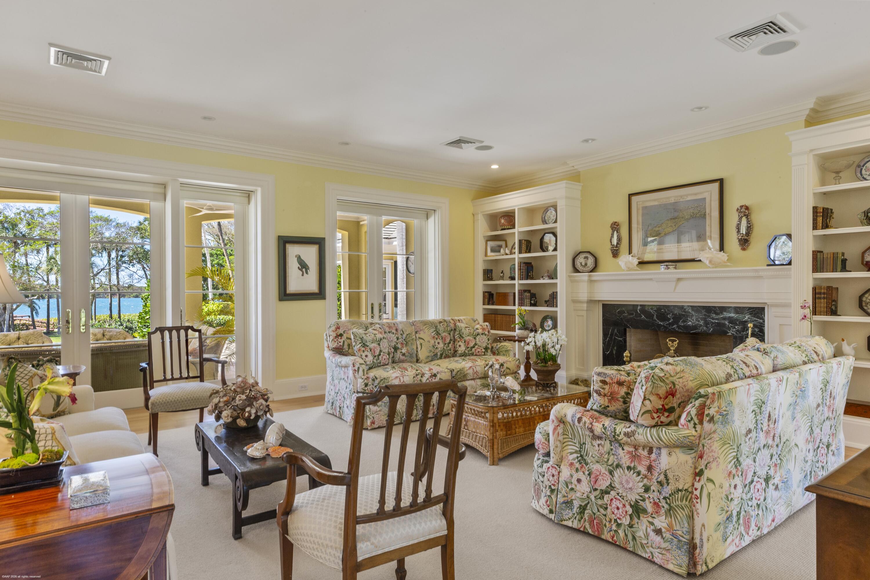 228 S Beach Jupiter Island, FL 33455