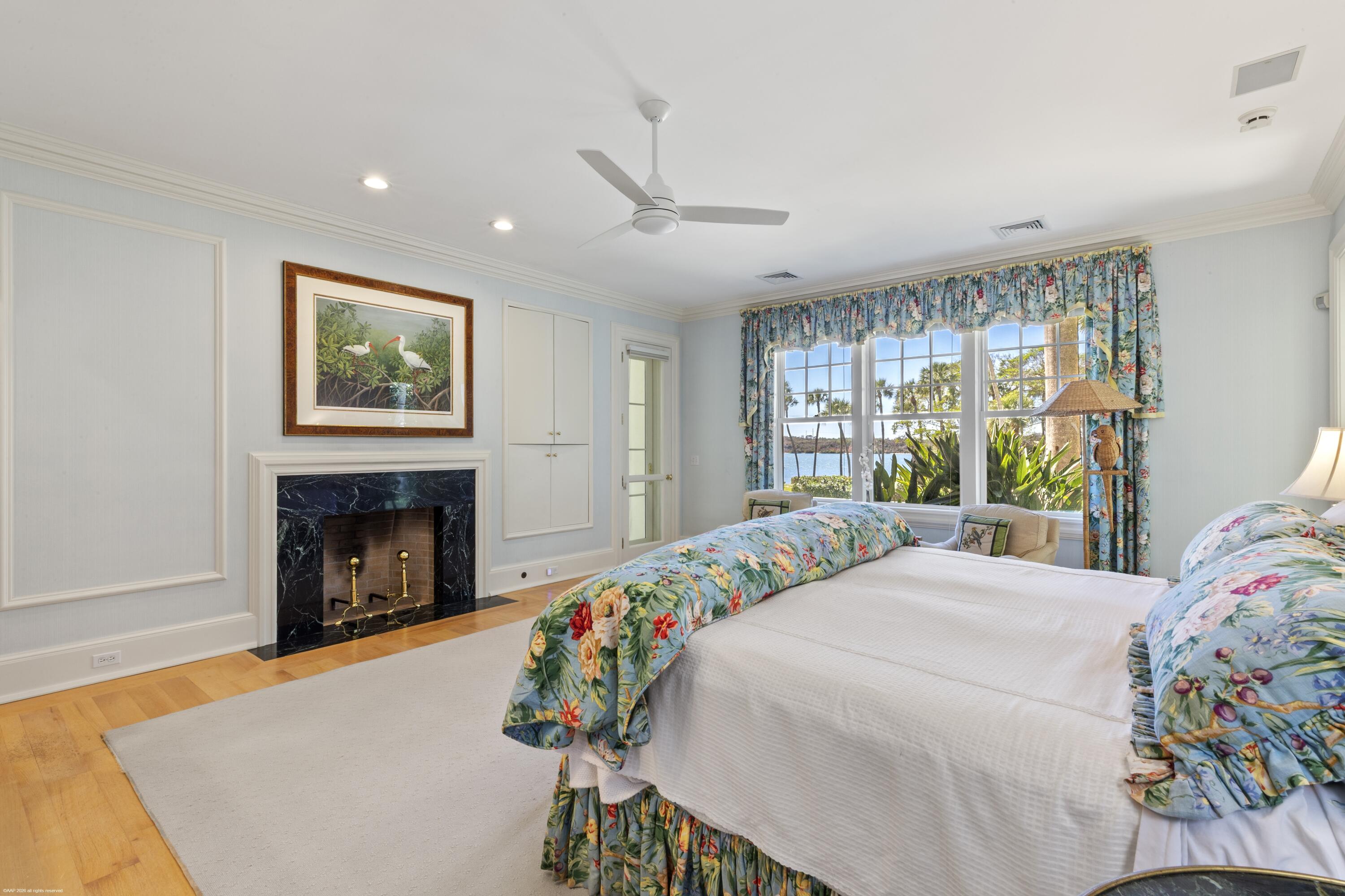 228 S Beach Jupiter Island, FL 33455