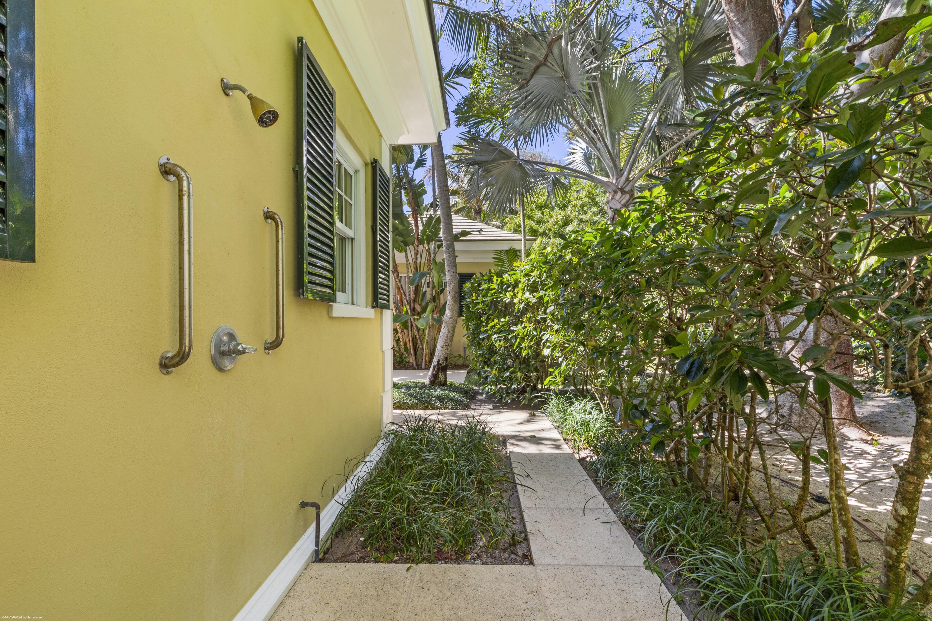228 S Beach Jupiter Island, FL 33455