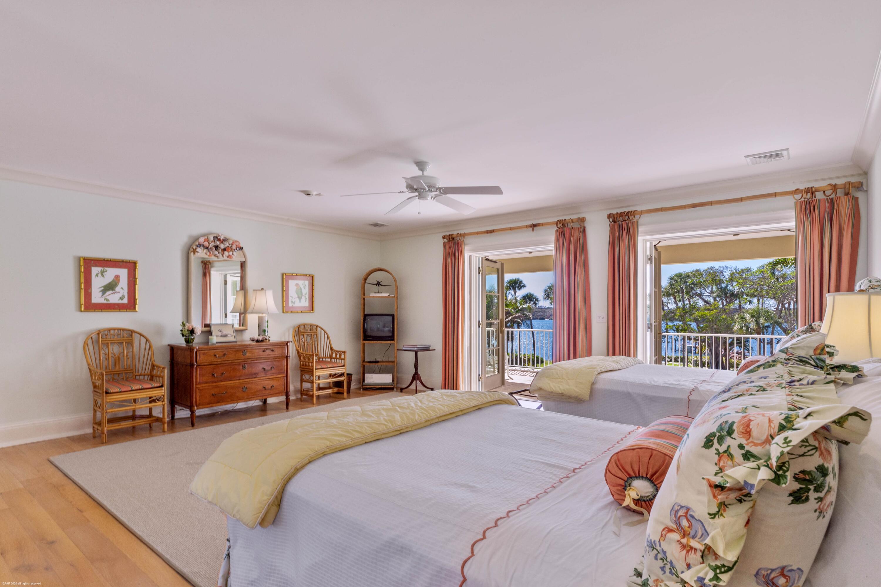 228 S Beach Jupiter Island, FL 33455