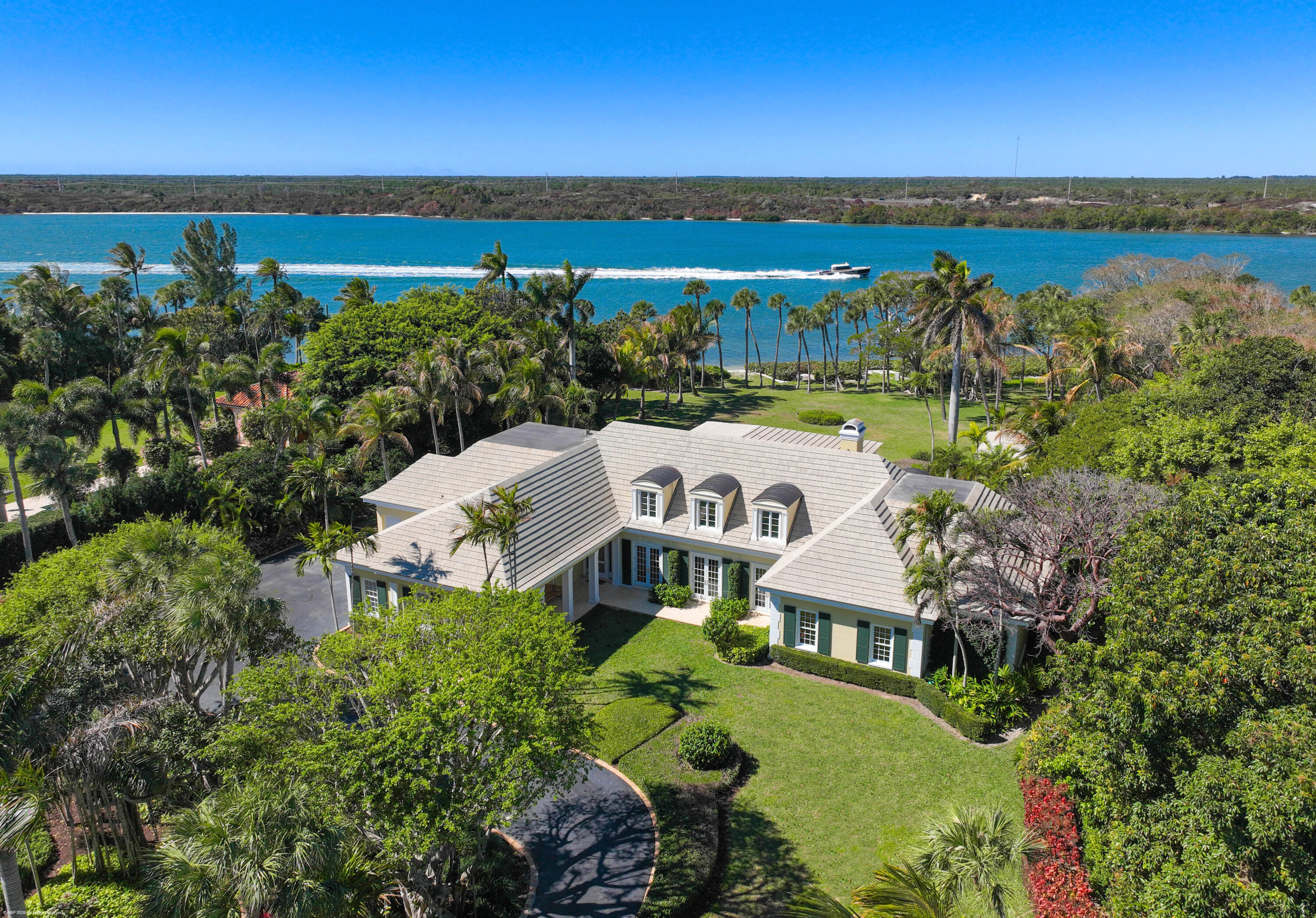 228 S Beach Jupiter Island, FL 33455