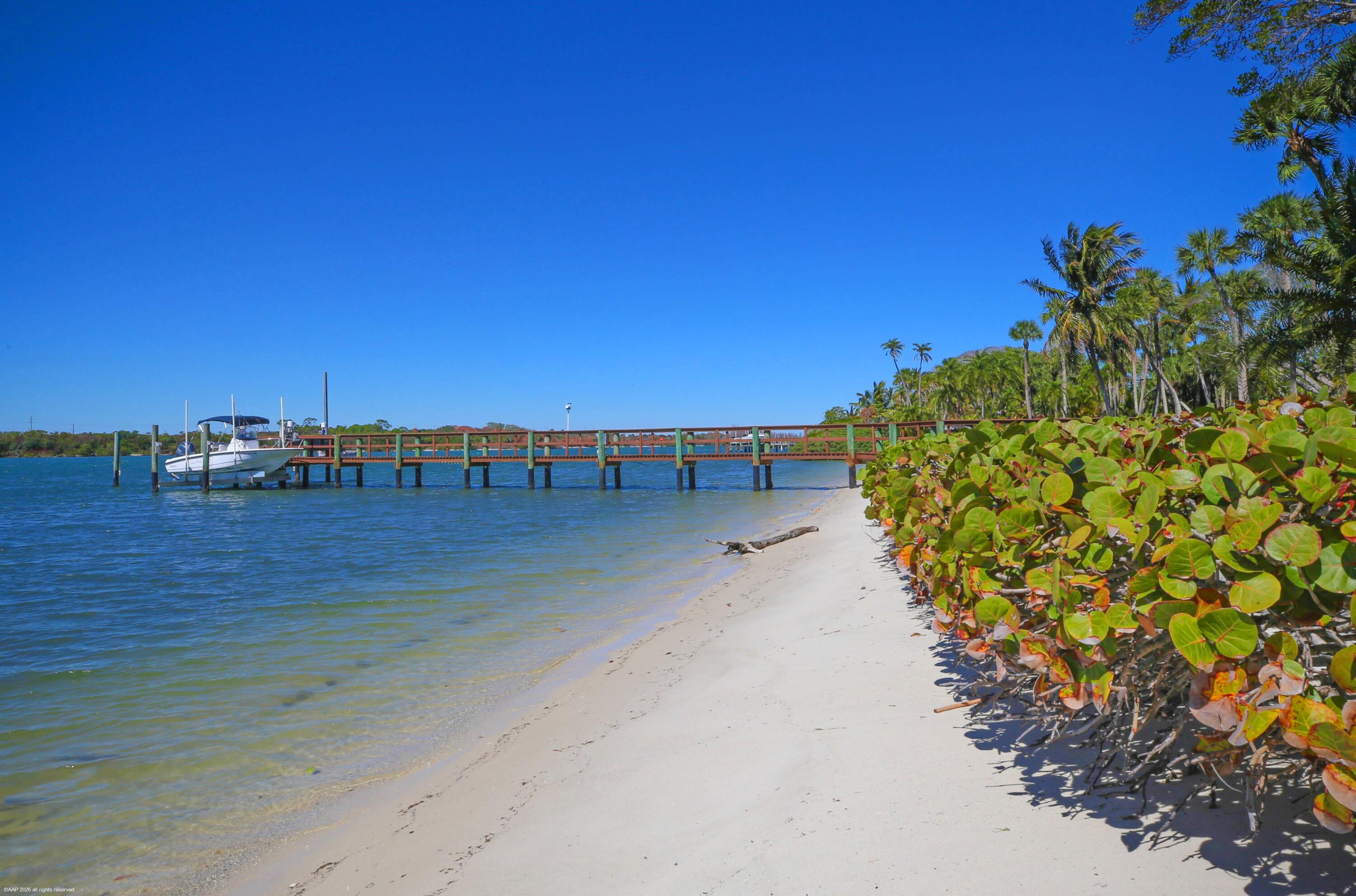 228 S Beach Jupiter Island, FL 33455