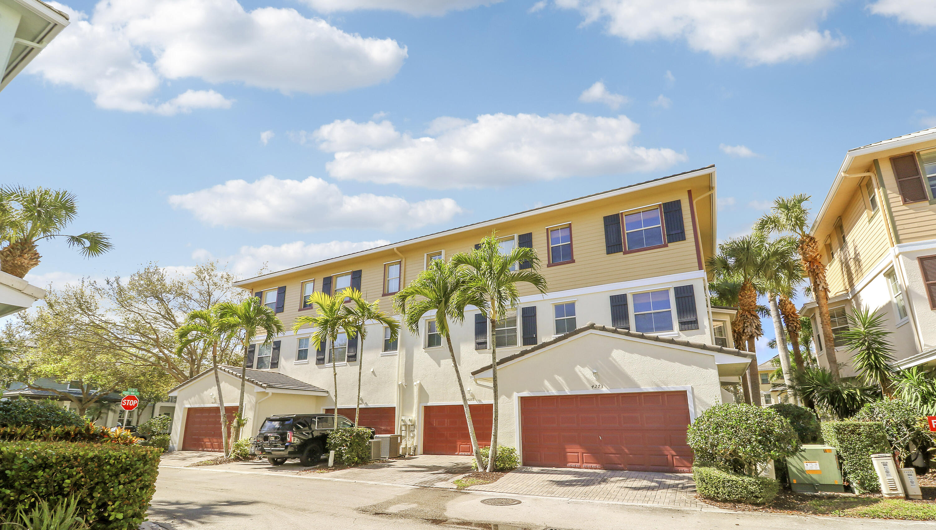 4273 E Main Jupiter, FL 33458