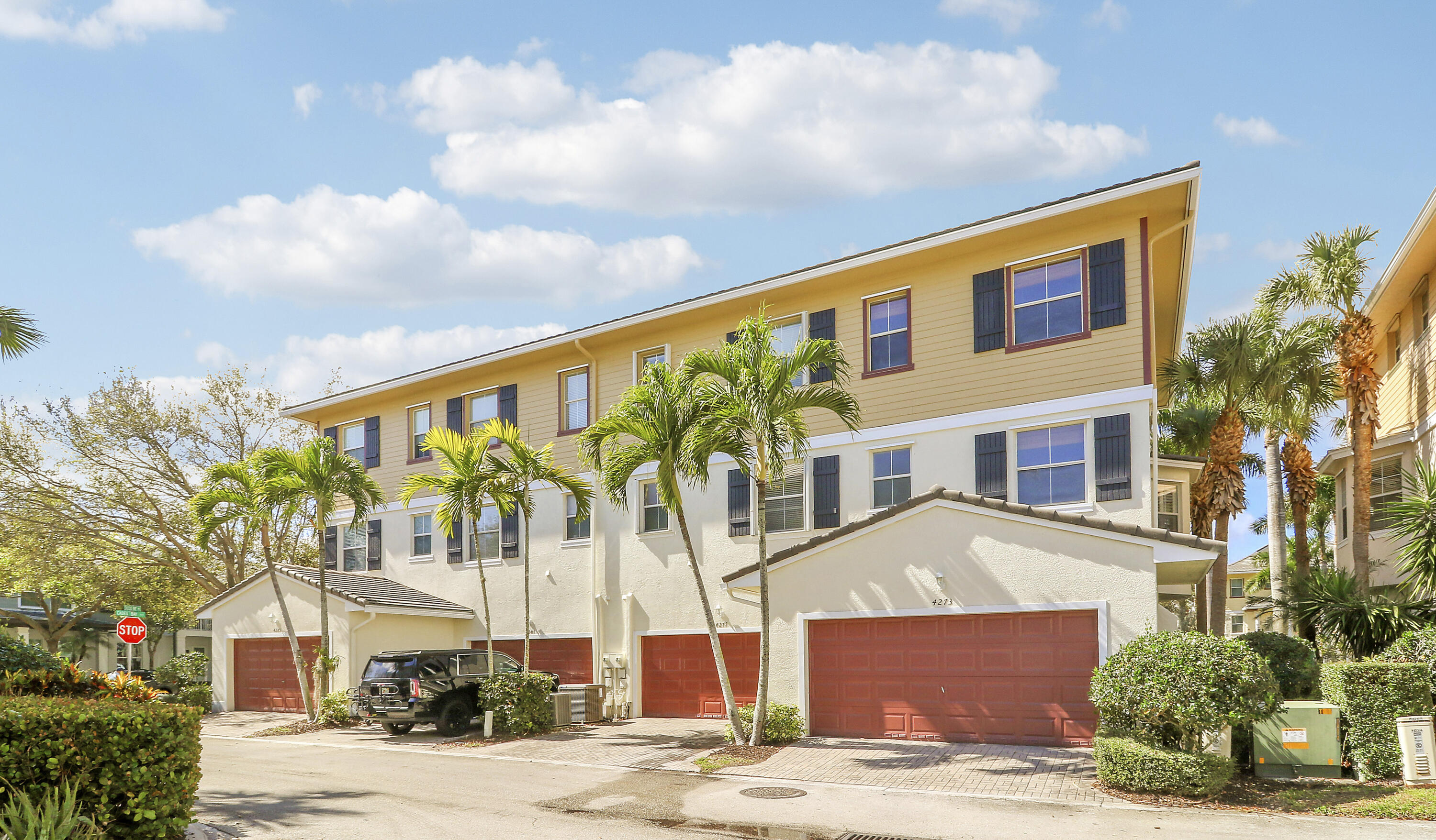 4273 E Main Jupiter, FL 33458