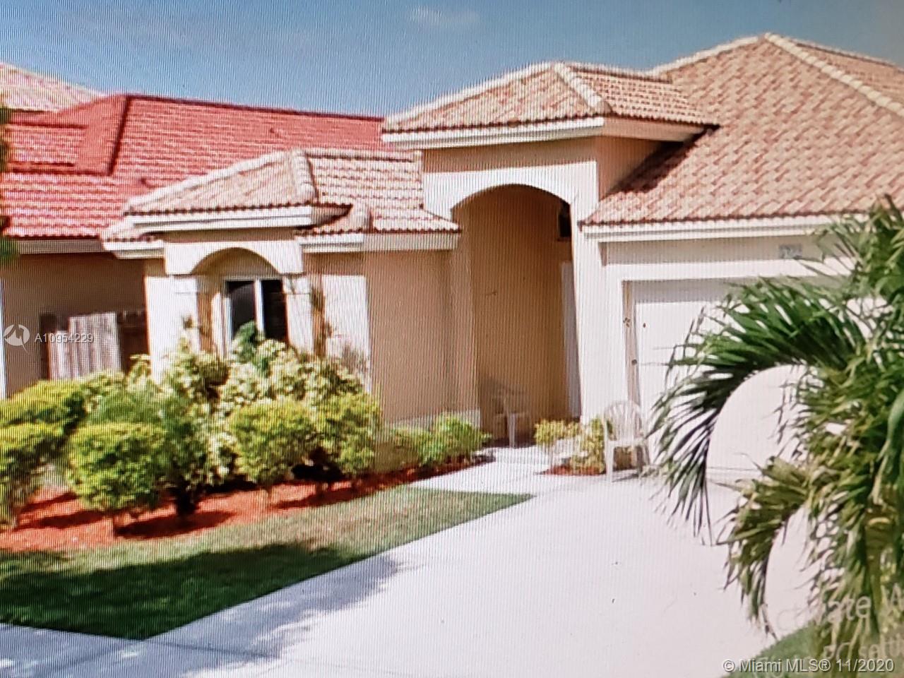 5722 SW 165th Ct