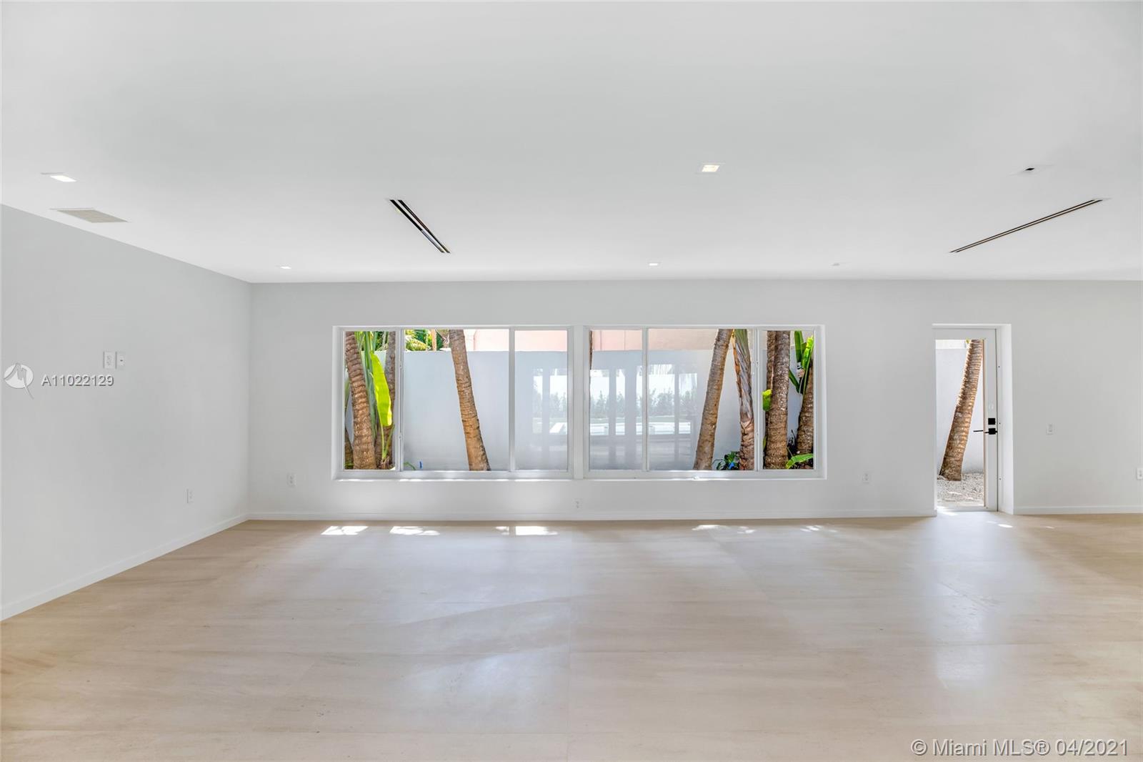 1721 S Bayshore Ln Miami, FL 33133