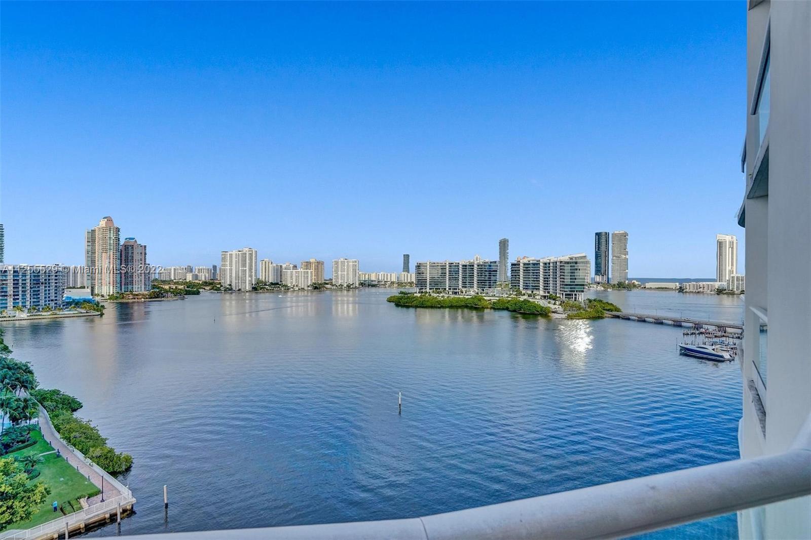 7000 Island Blvd #1207