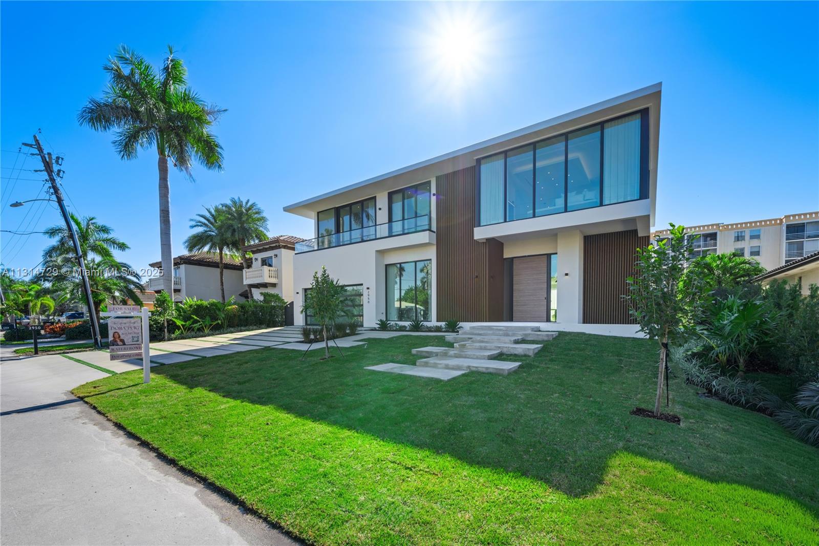 2950 NE 164th St North Miami Beach, FL 33160