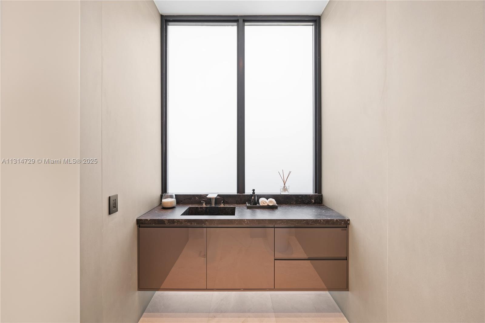 2950 NE 164th St North Miami Beach, FL 33160