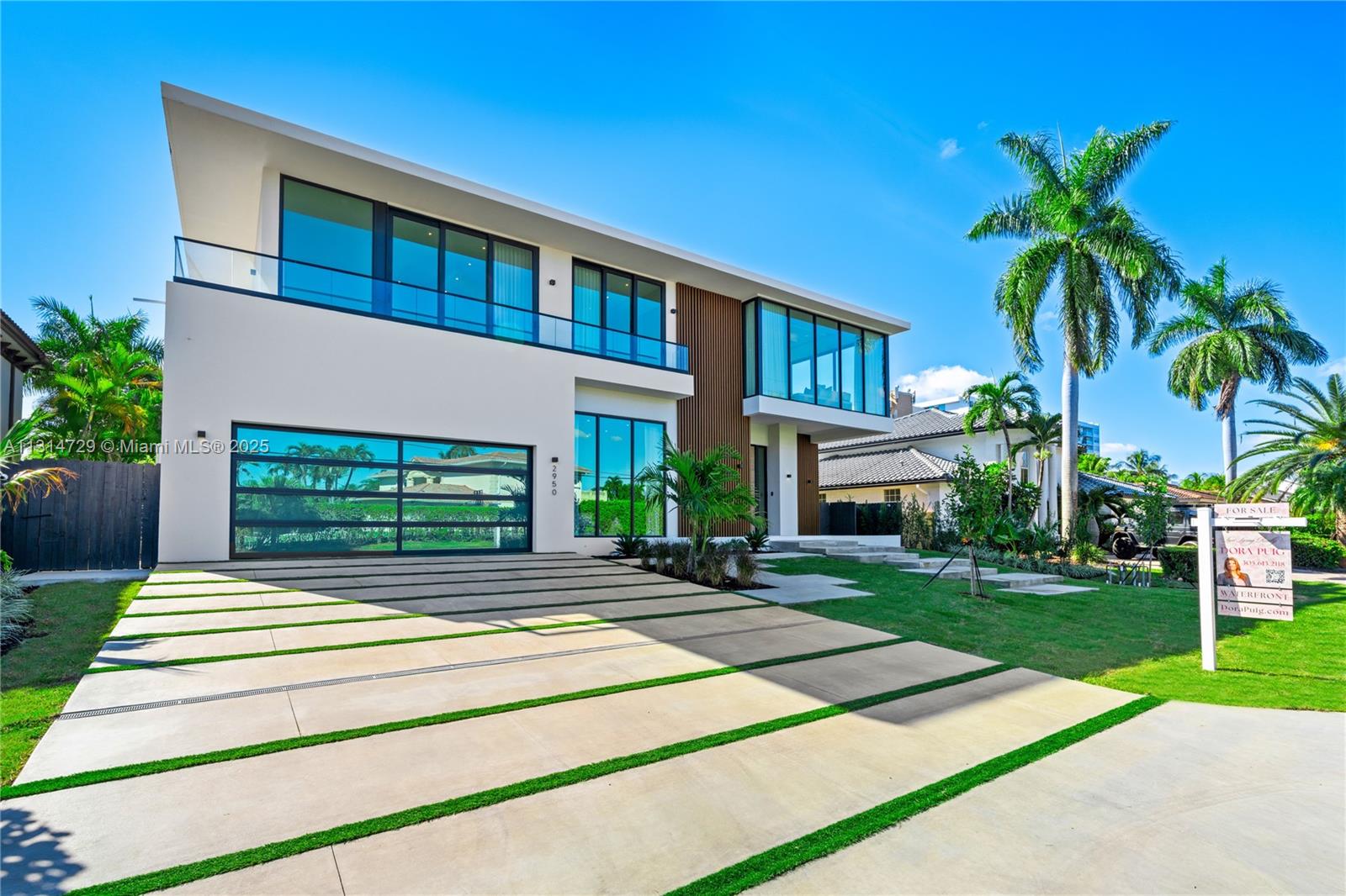 2950 NE 164th St North Miami Beach, FL 33160