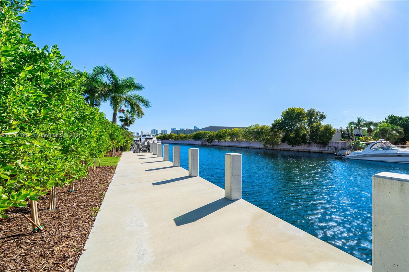 2950 NE 164th St North Miami Beach, FL 33160