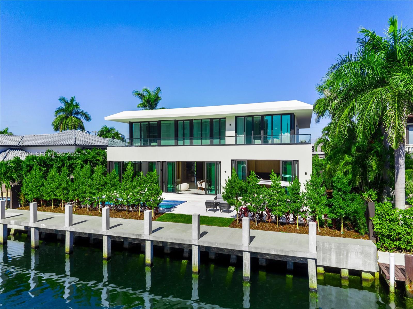 2950 NE 164th St North Miami Beach, FL 33160