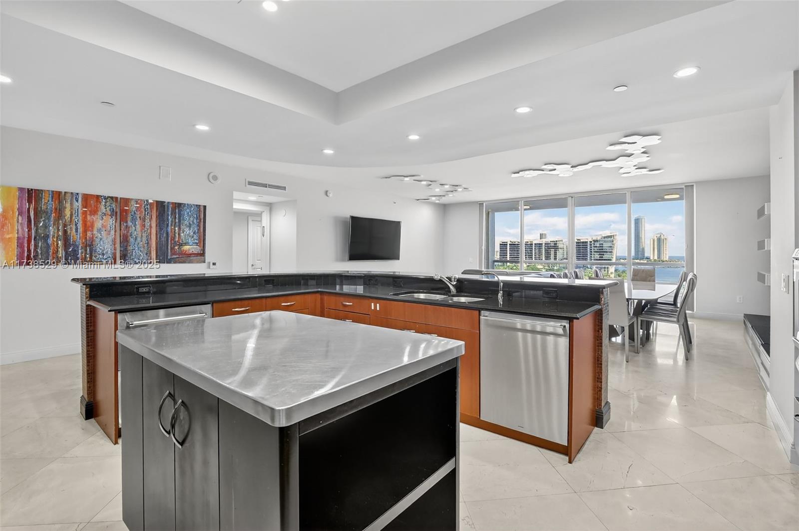 6000 Island Bl #1102 Aventura, FL 33160