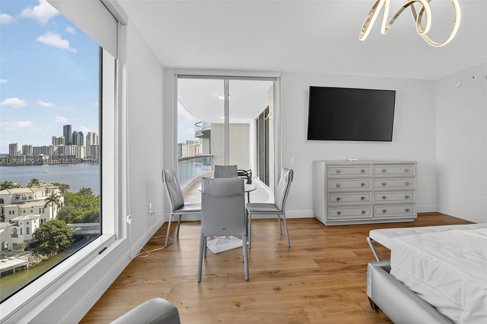 6000 Island Bl #1102 Aventura, FL 33160