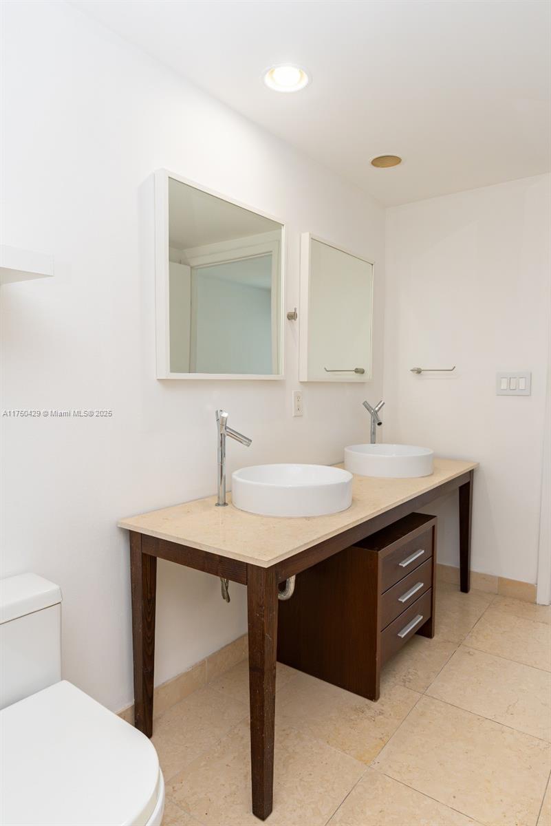 image Icon Brickell38