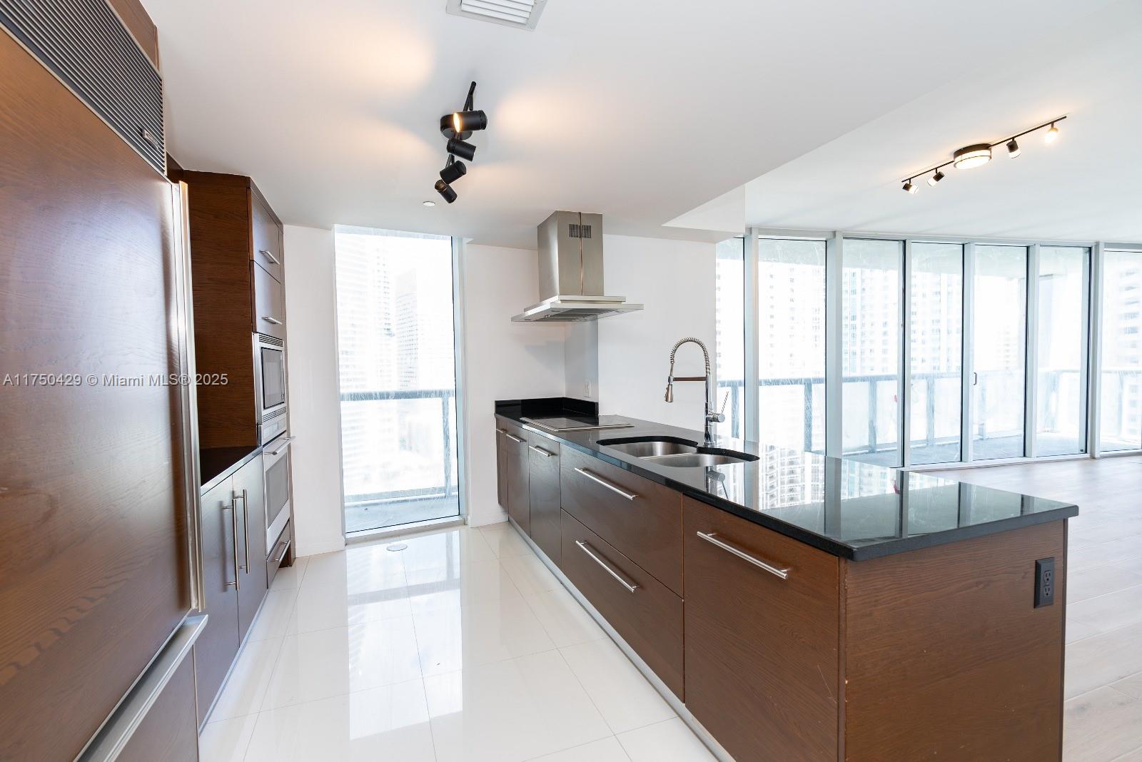 image Icon Brickell41