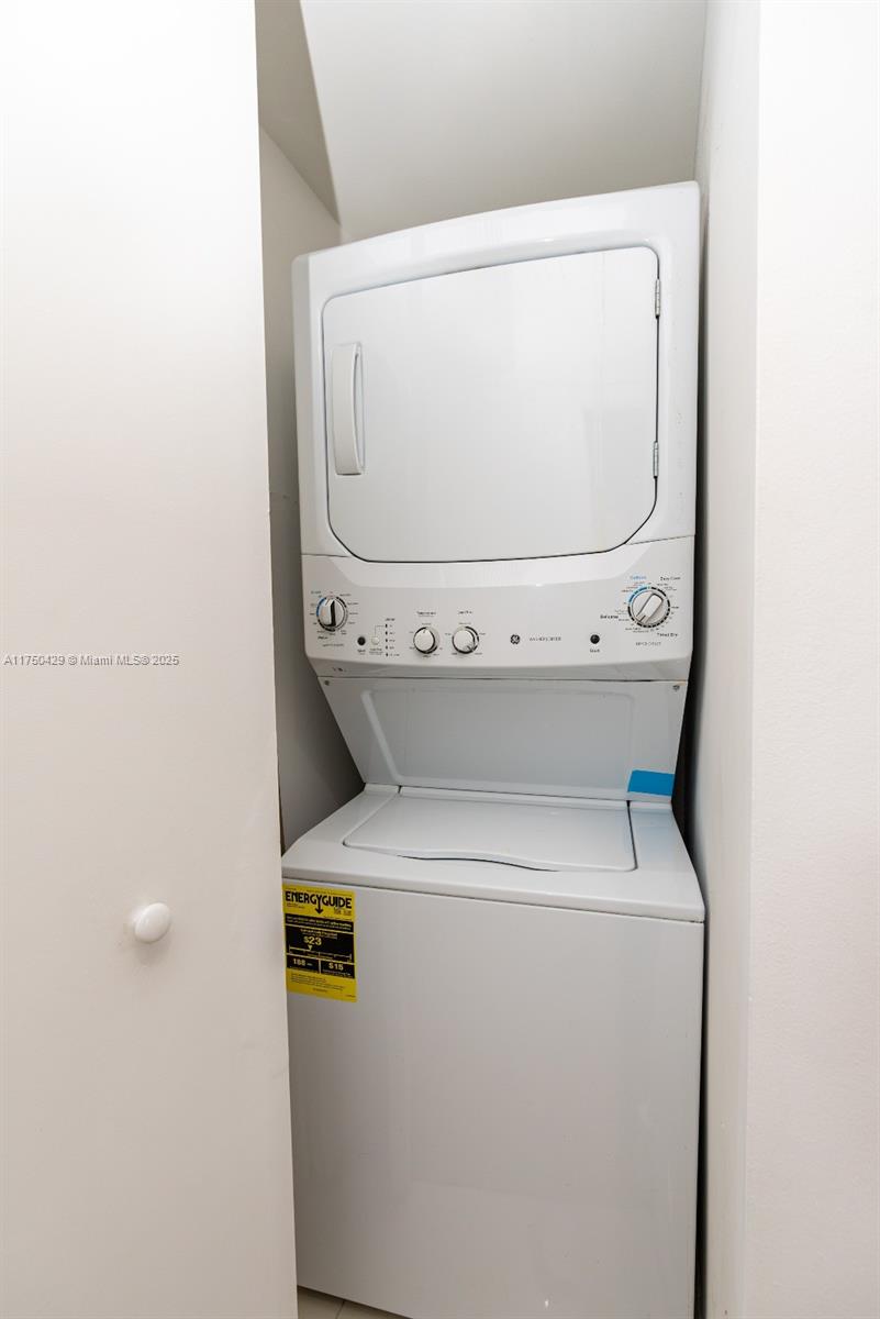 image Icon Brickell58