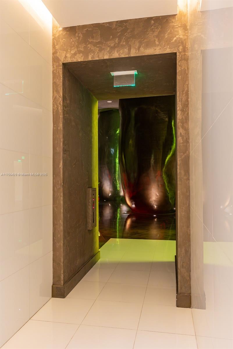 image Icon Brickell65