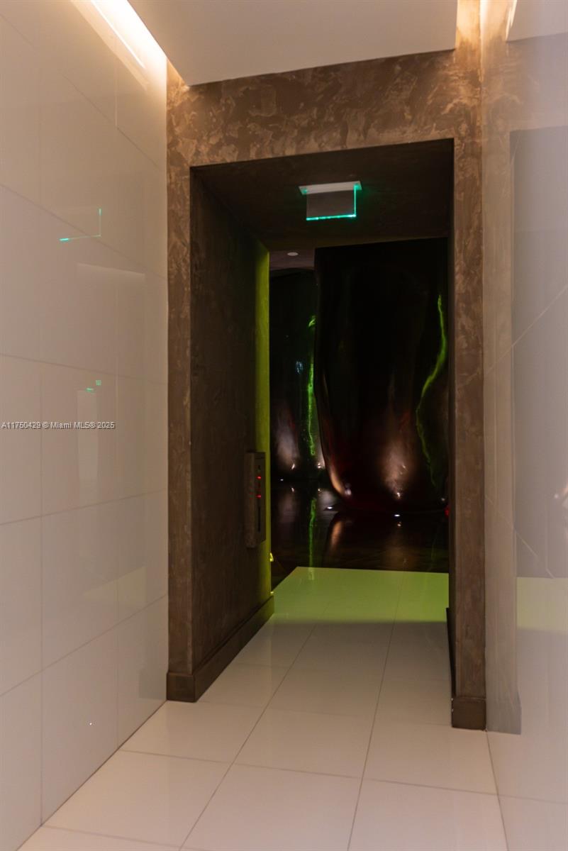 image Icon Brickell76