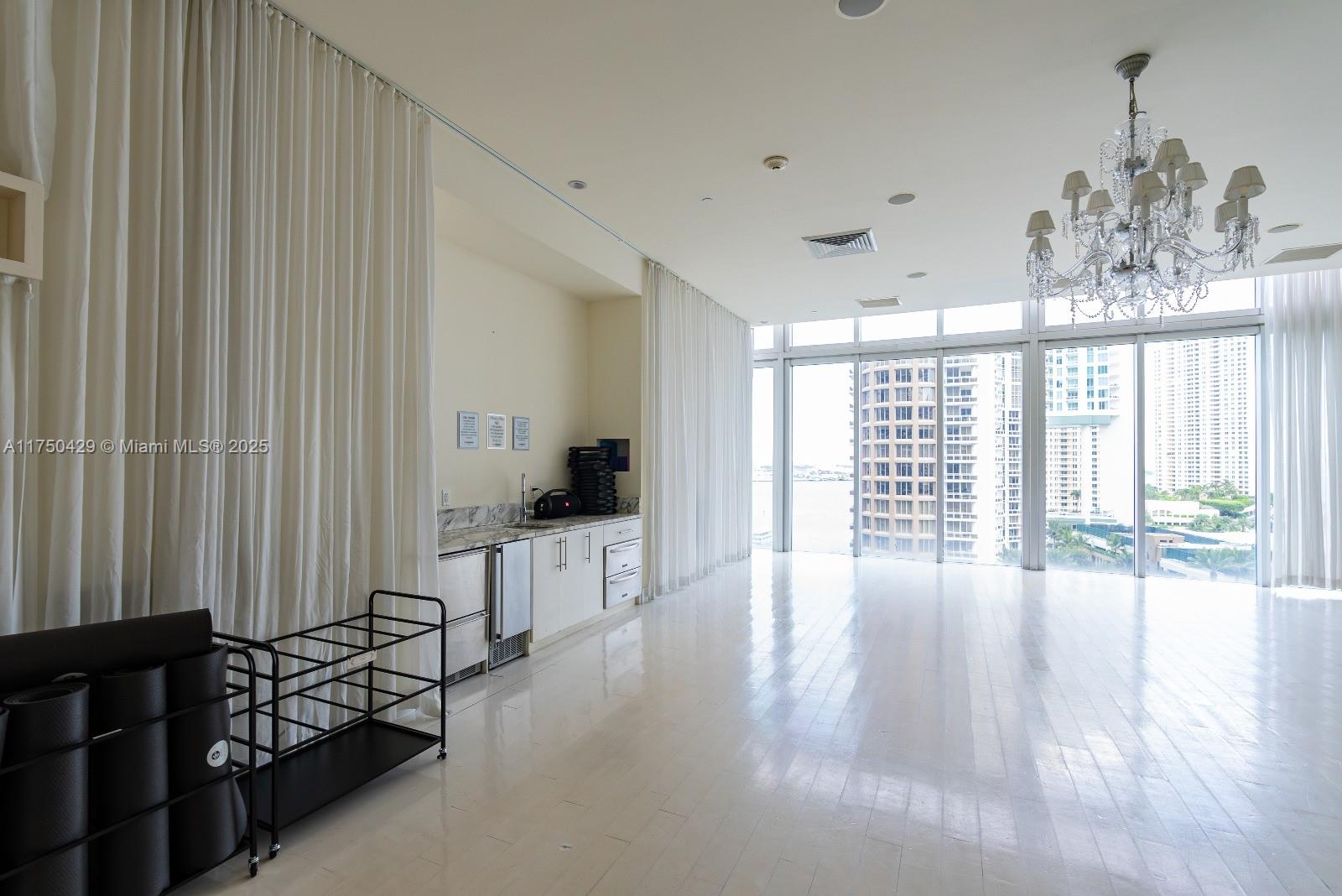 image Icon Brickell78