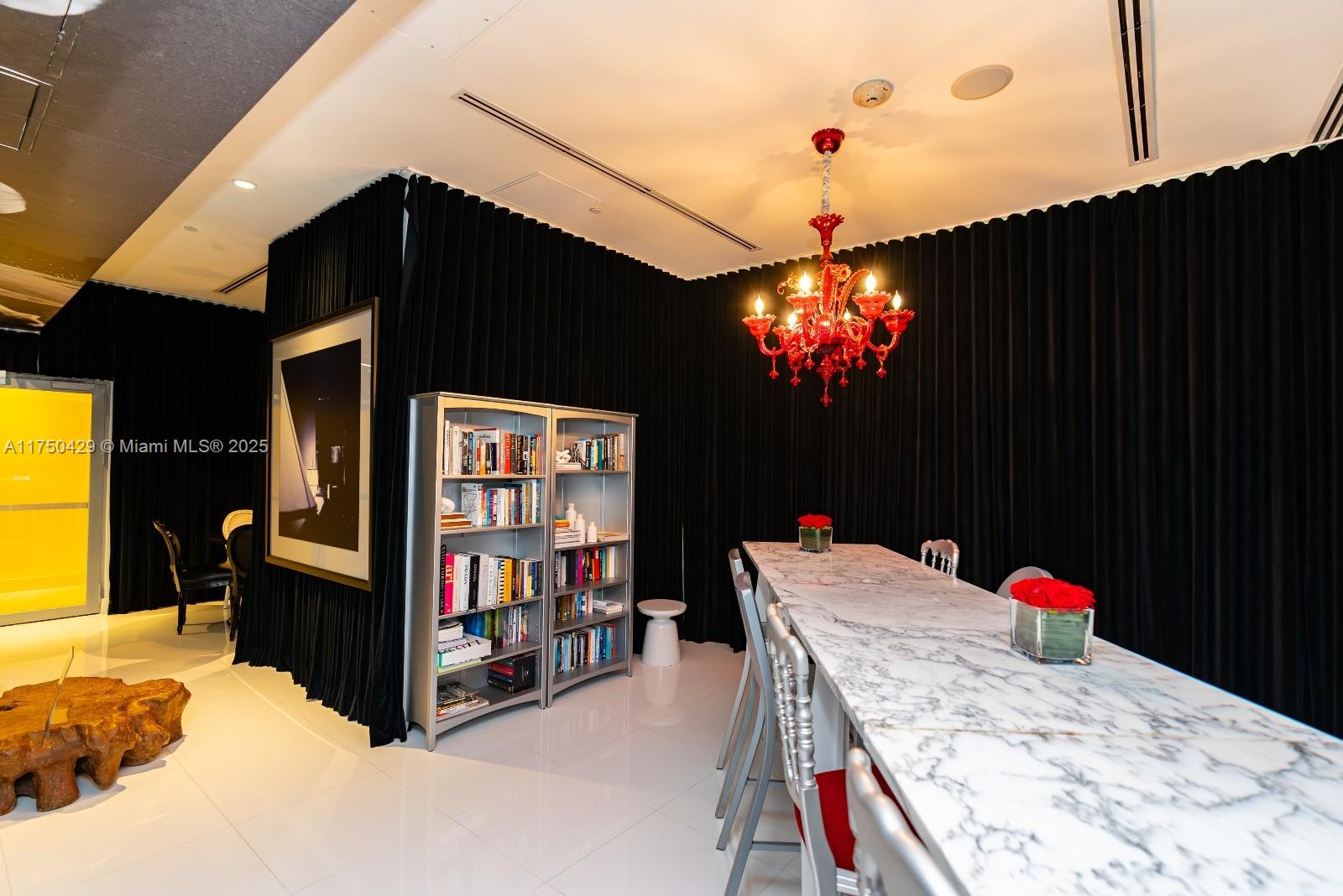 image Icon Brickell80