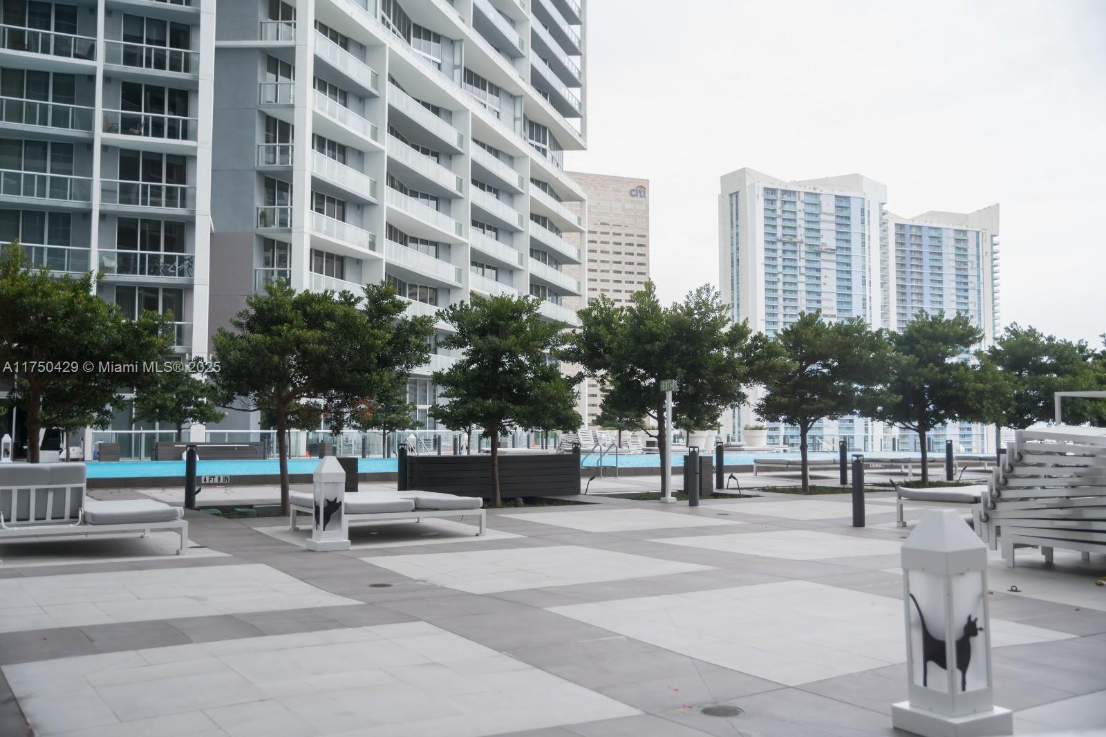 image Icon Brickell92