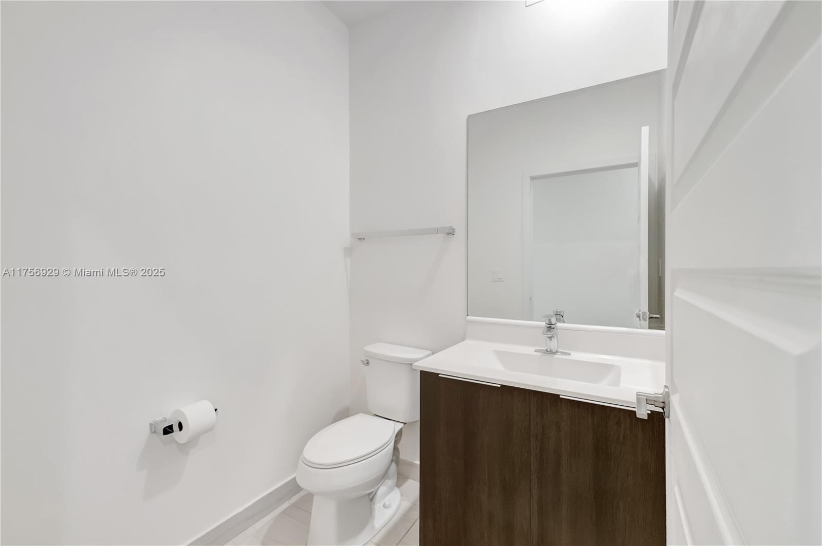 image Highland At Park Central11