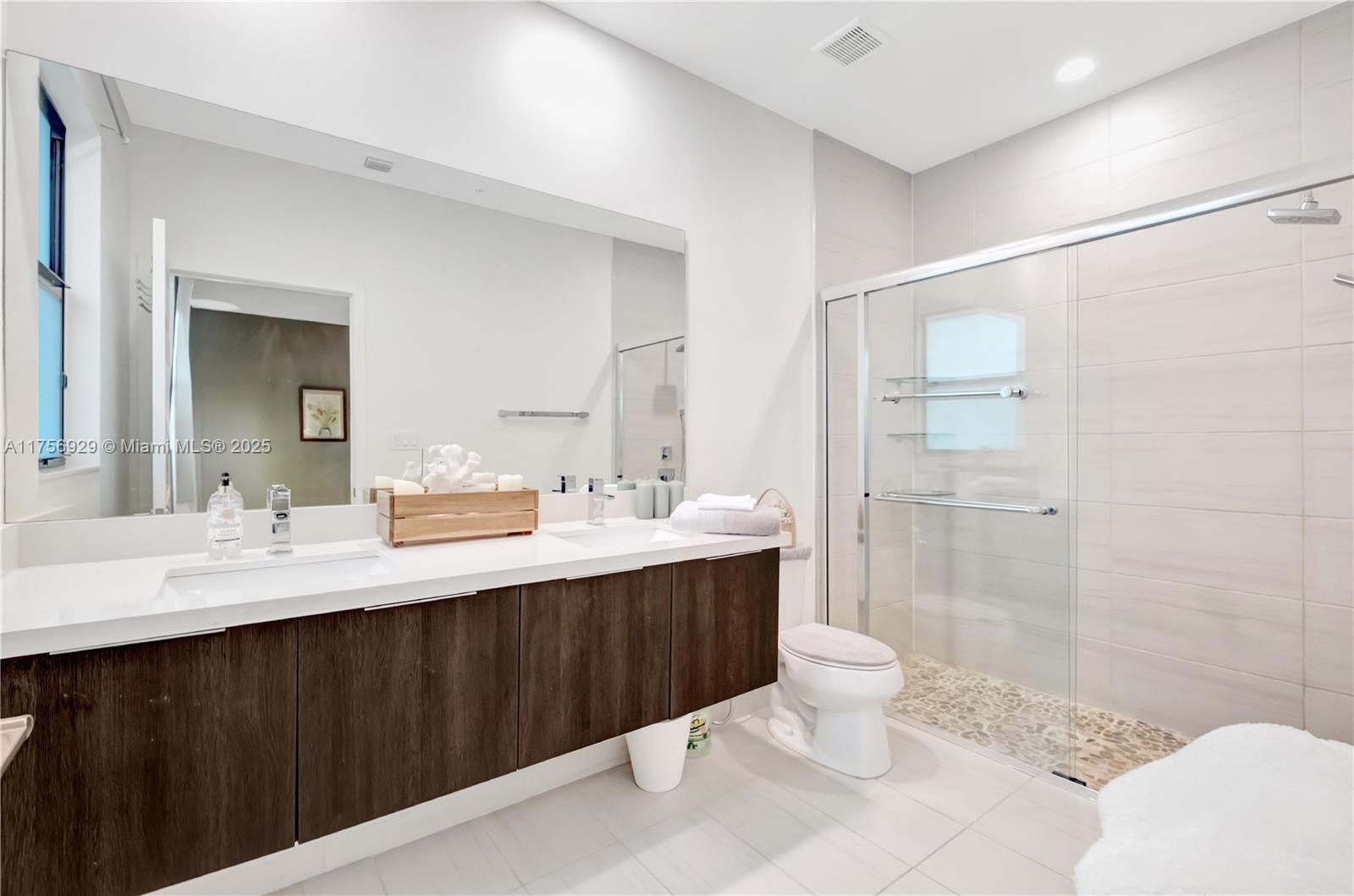 image Highland At Park Central14