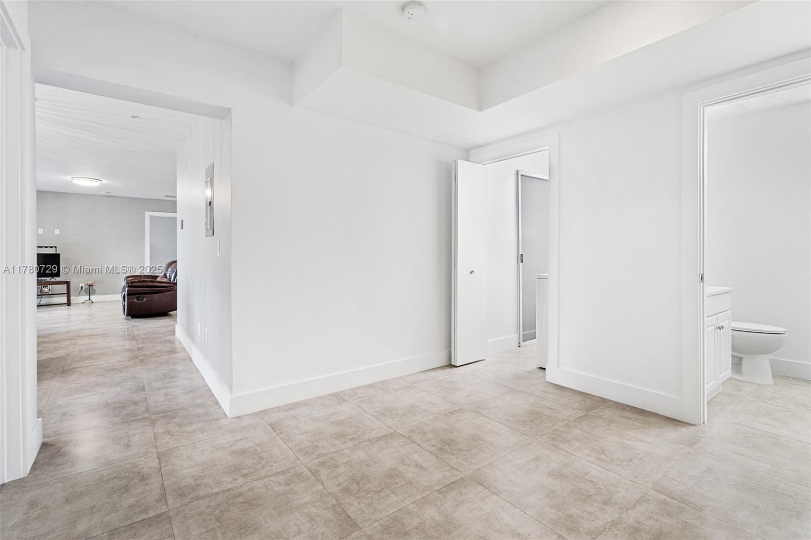 image The Dania Place31