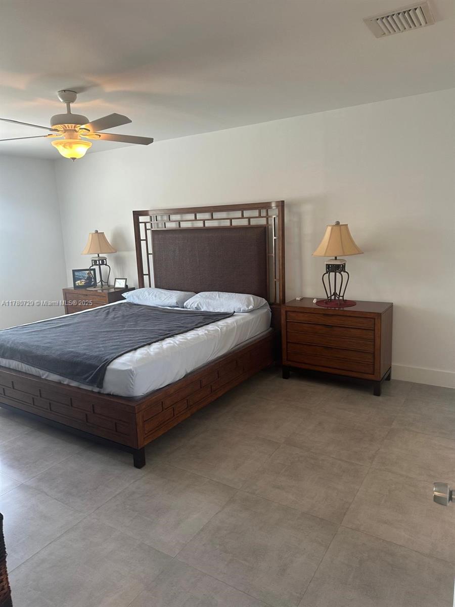 image The Dania Place7