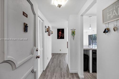 4200 Hillcrest Dr #201