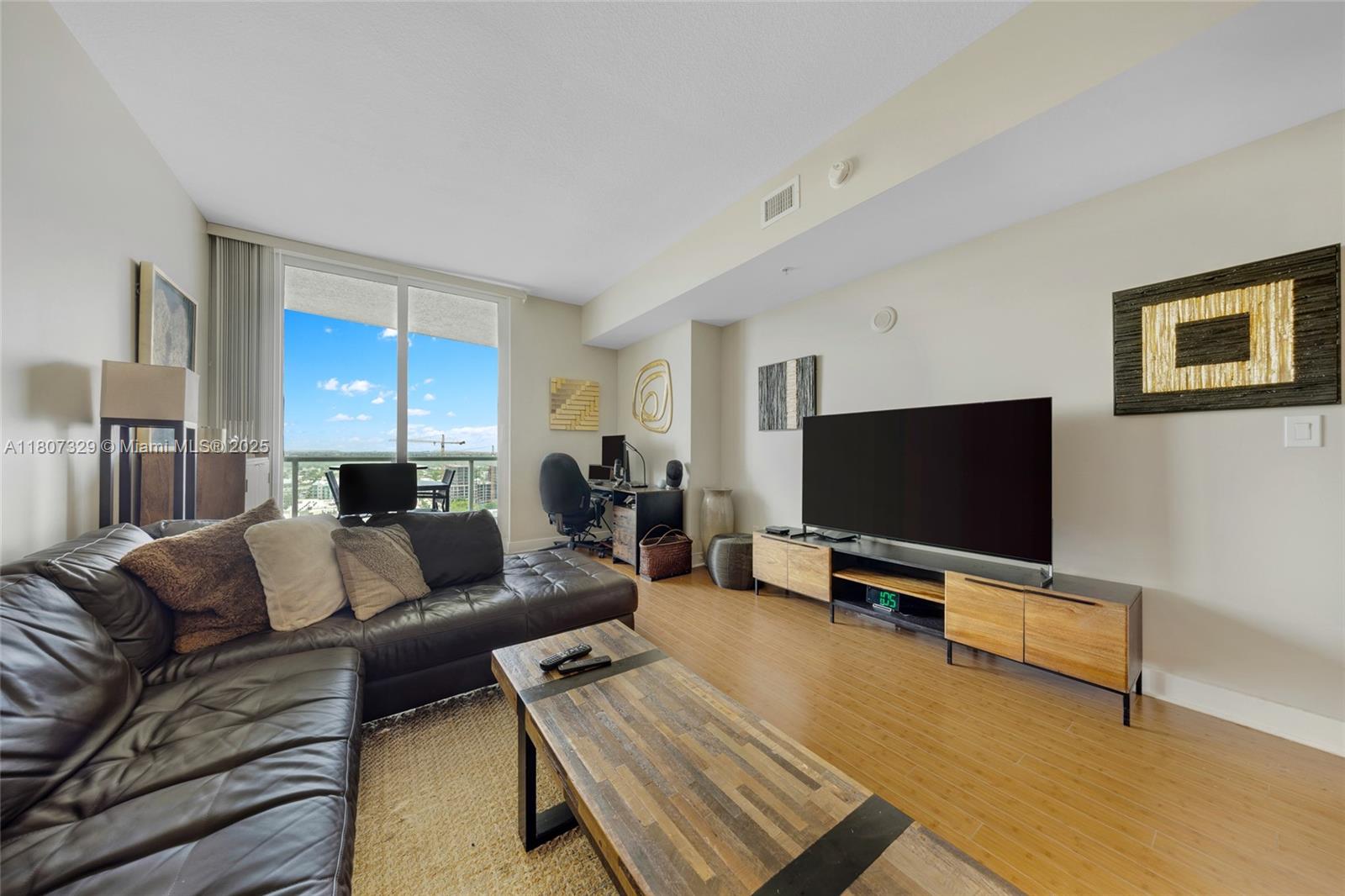 315 NE 3rd Ave #1809 Fort Lauderdale, FL 33301 315 NE 3rd Ave #1809 Fort Lauderdale, FL 33301