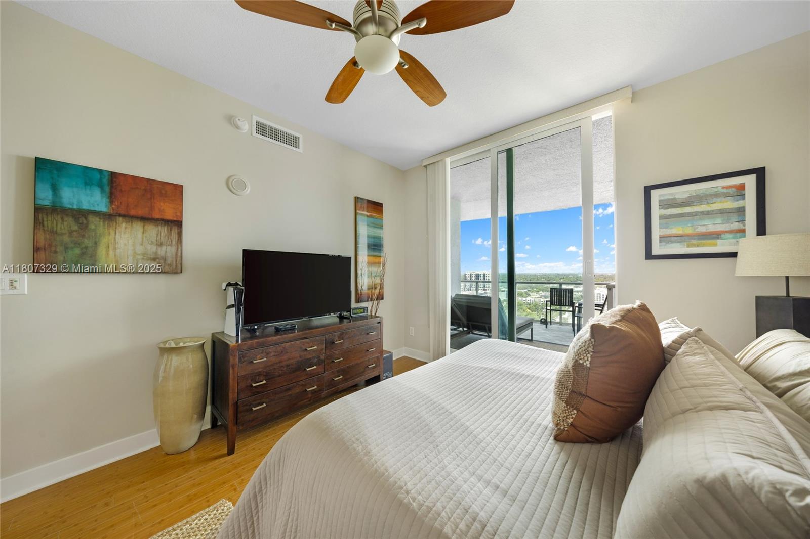315 NE 3rd Ave #1809 Fort Lauderdale, FL 33301 315 NE 3rd Ave #1809 Fort Lauderdale, FL 33301