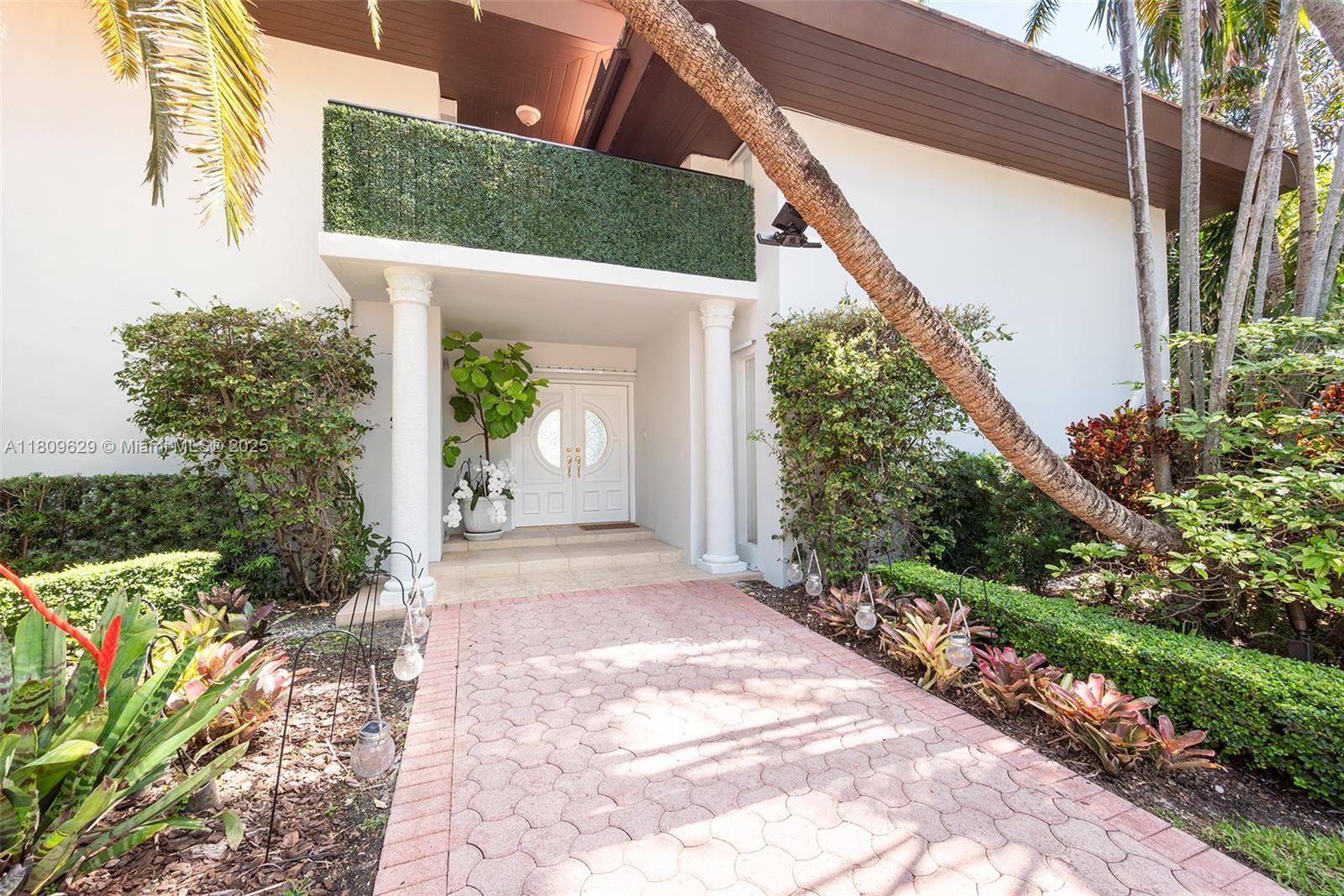 201 Knollwood Dr Key Biscayne, FL 33149 201 Knollwood Dr Key Biscayne, FL 33149